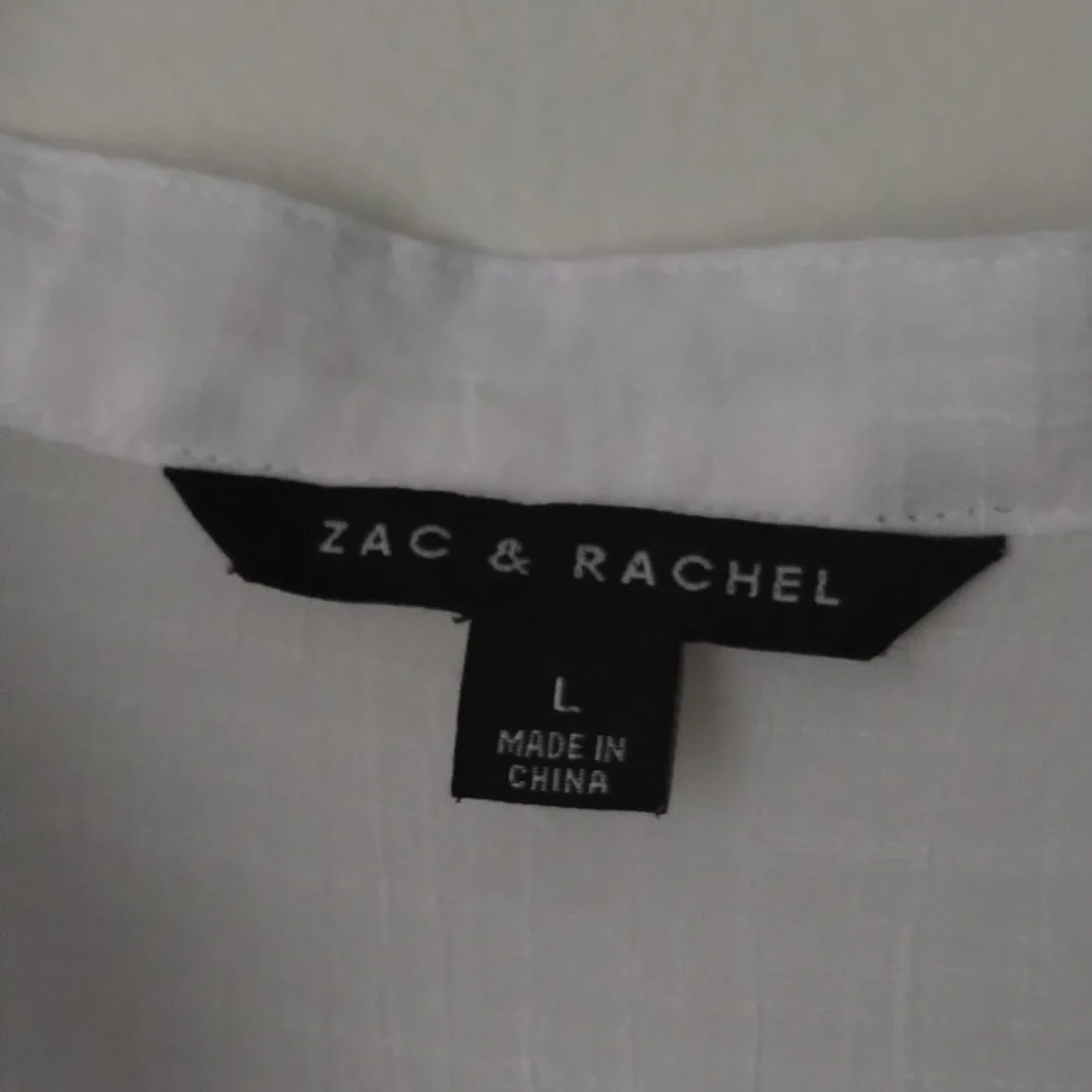 Women's dress shirt size Large, Zac & Rachel brand, yellow,white,orange color - Picture 2 of 3